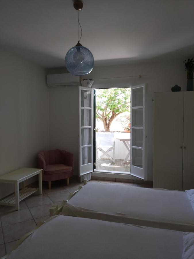 Elpidas Studios Agia Anna  Exterior photo