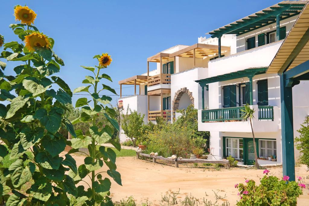 Elpidas Studios Agia Anna  Exterior photo