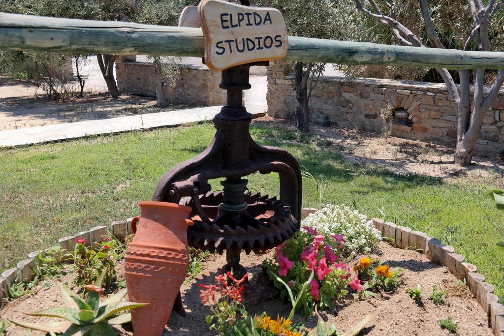 Elpidas Studios Agia Anna  Exterior photo